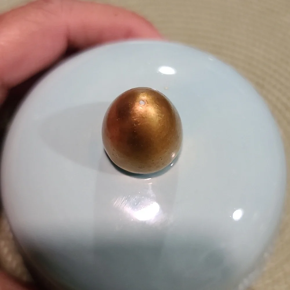 Cute Trinket / Jewelry Holder with Lid Grannycore
